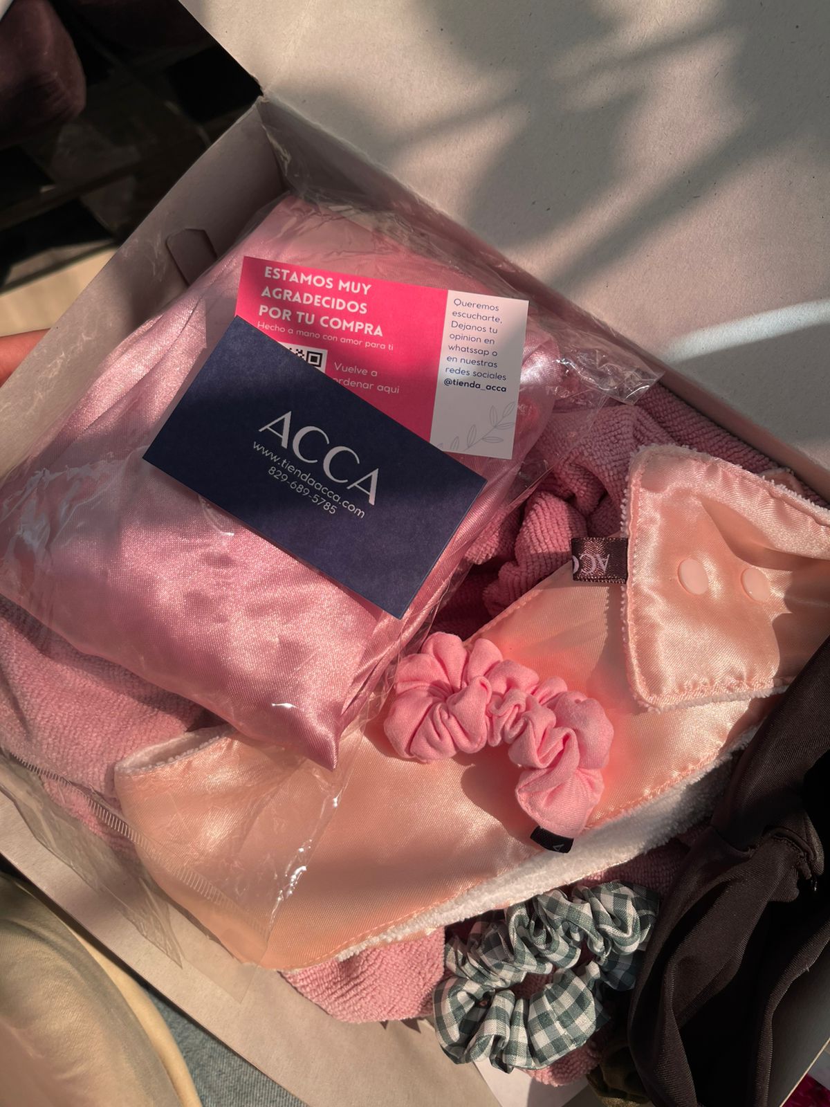 Mystery Box (Caja misteriosa) - Image 2